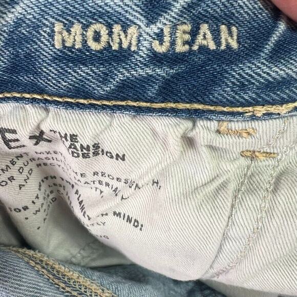 American Eagle Jeans Women's Size 14 Regular Curvy Mom Medium Wash Organic - Picture 10 of 10